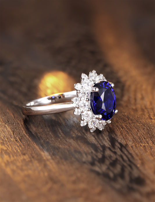 Poème No.2 | Oval Sapphire Ring